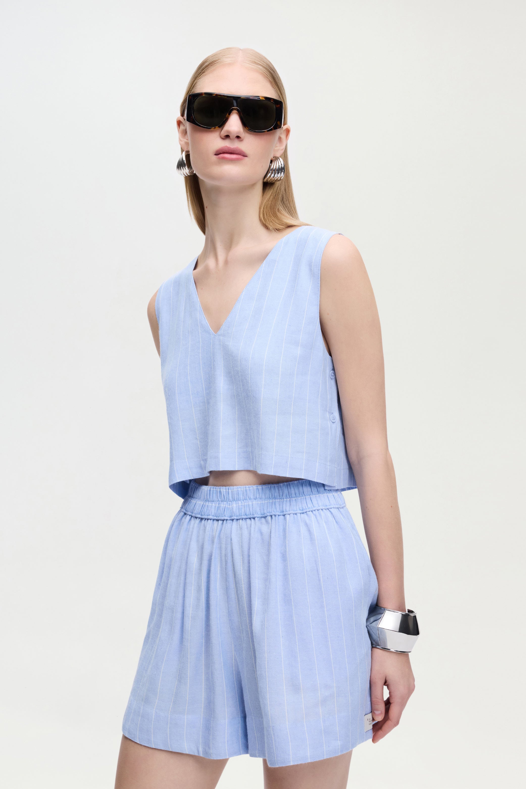 Keten Karışımlı Çizgili Şort