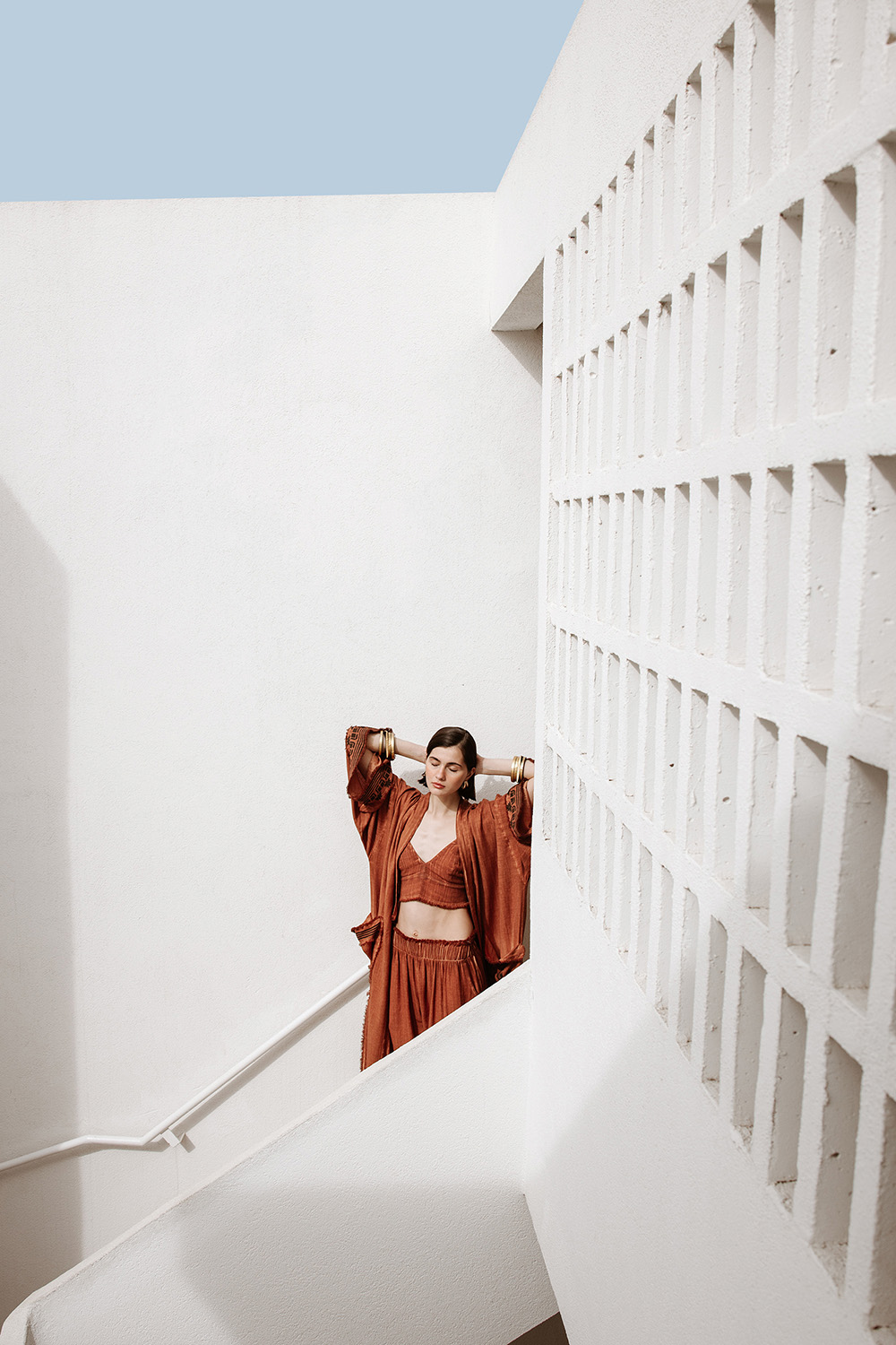 Kahverengi Üçgen Büstiyer